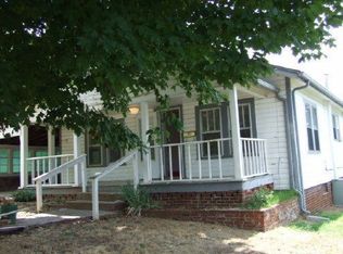 1010 Bon St, Lenoir City, TN 37771