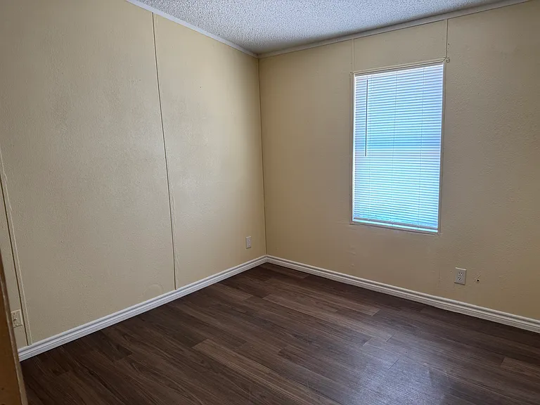 3503 Creekside Dr — Photo 15
