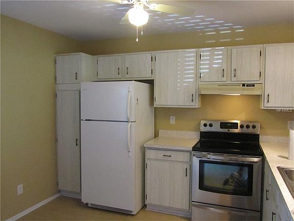 3rd image of 14130 Rosemary Ln APT 5211