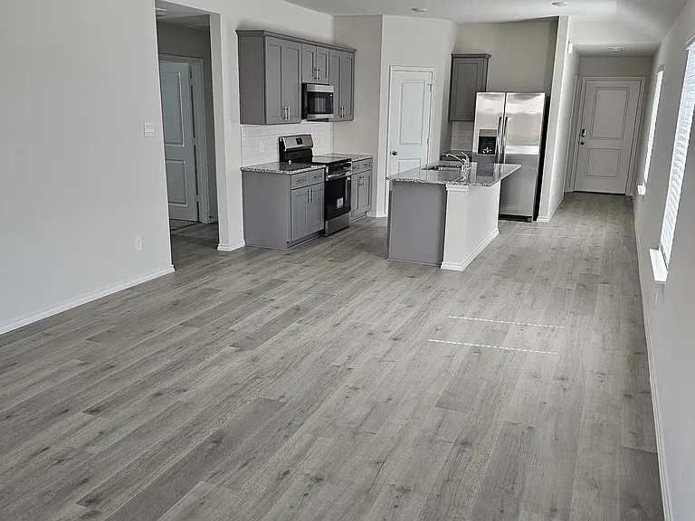 1635 Blaire Dr — Photo 6