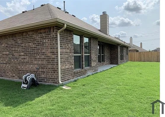 1925 Green Terrace Dr — Photo 21