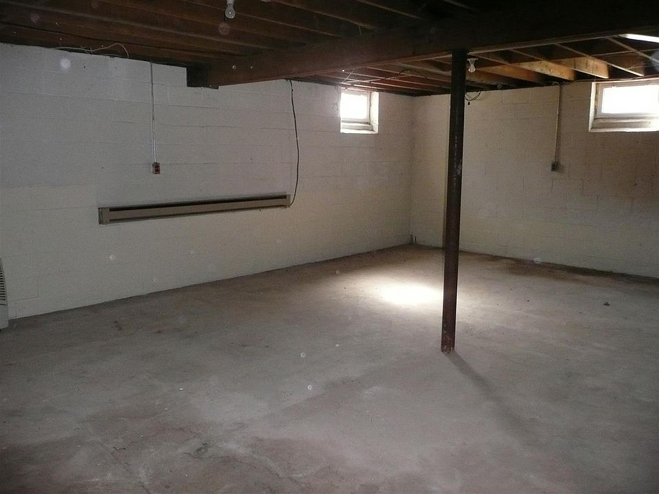 1st image of 235 Madison Ave #1