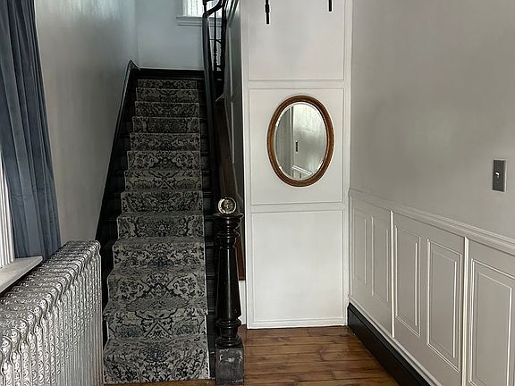 2nd image of 212 S 9th St Floor 2