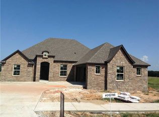 5705 SW Gunstock Rd, Bentonville, AR 72712