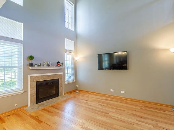 4th image of 2995 Belle Ln Unit 2995
