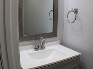 522 Brighton Pl, Essex, MD 21221