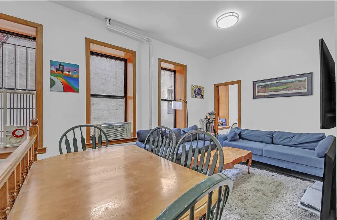 Building Photo - 235 2nd Ave #C