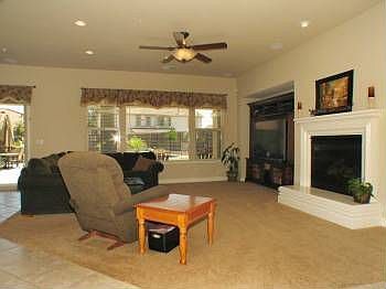 4th image of 505 Lohse Ct