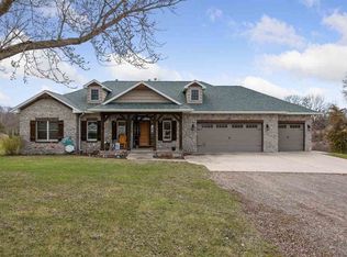 1321 Hickory Hollow Rd NE, Solon, IA 52333