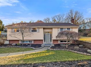 4 Greenlawn Dr, Pittsburgh, PA 15220