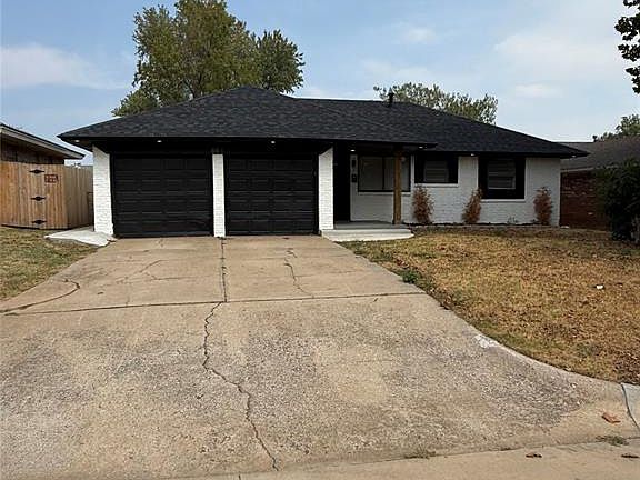 2nd image of 665 NW 15th St