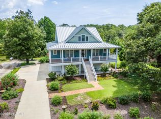 630 Ravenswood Road, Hampstead, NC 28443