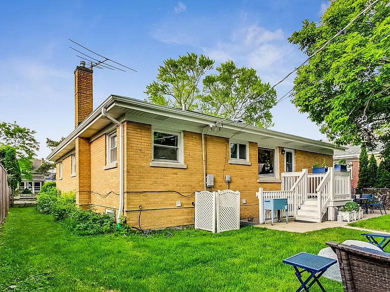 2106 Lake Ave — Photo 42