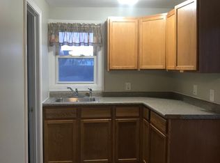 132 High St APT 2, Cumberland, RI 02864
