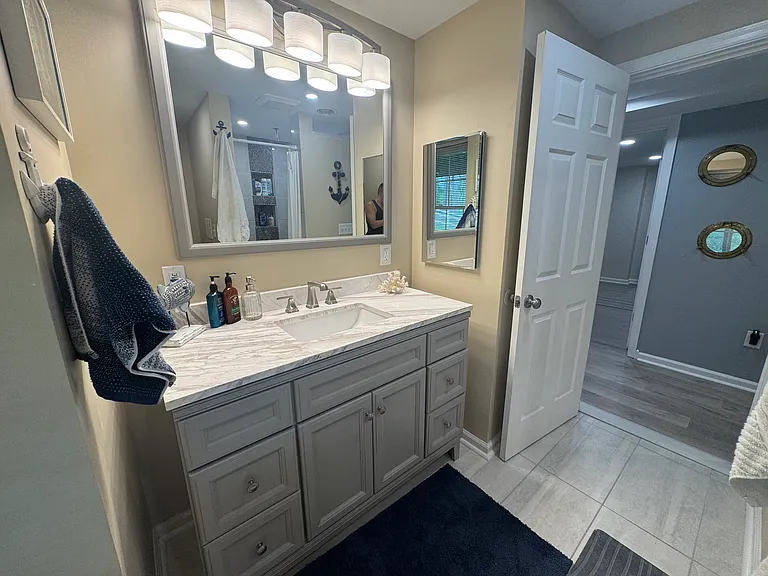 2094 Fieldcrest Dr #2 — Photo 16