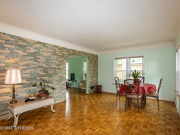 3rd image of 8600 S Dante Ave
