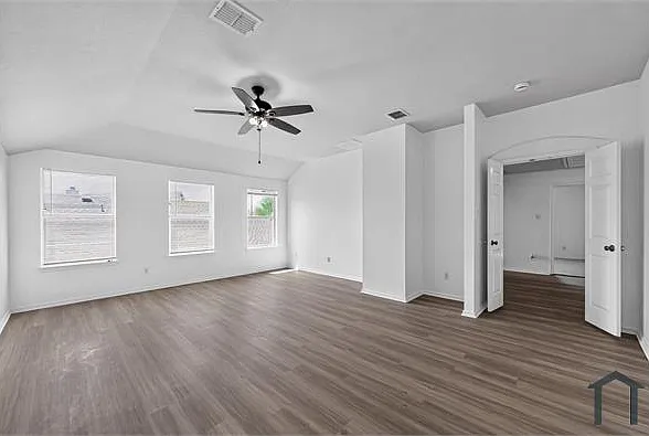 1009 Youkum Ct — Photo 34