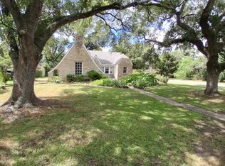 1304 Rhodora St, La Marque, TX 77568