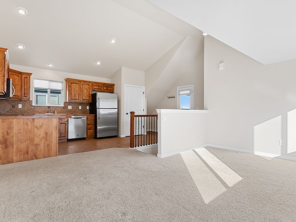 Living-room & Kitchen