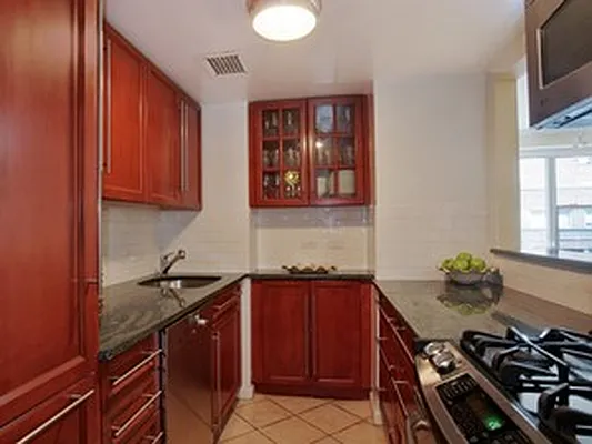 Sold by Corcoran | media 6