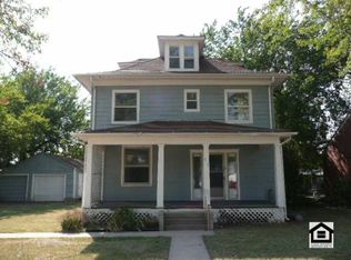 818 N Poplar St, Wellington, KS 67152
