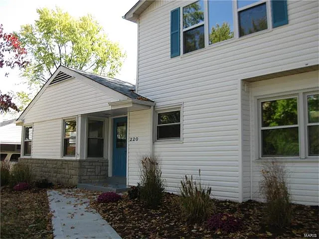 220 Woodridge Rd photo 1