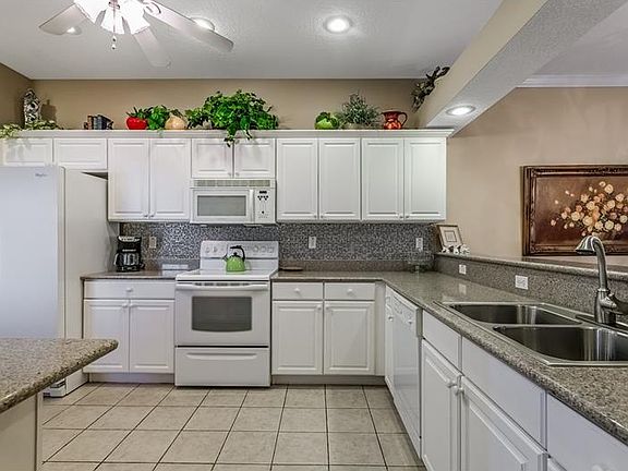 5th image of 20906 Jaffa Ln