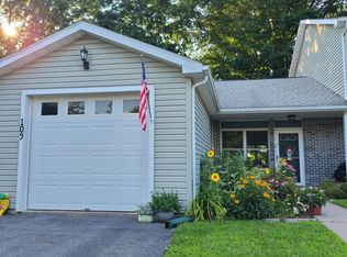 109 Mill Creek Ln, Sackets Harbor, NY 13685