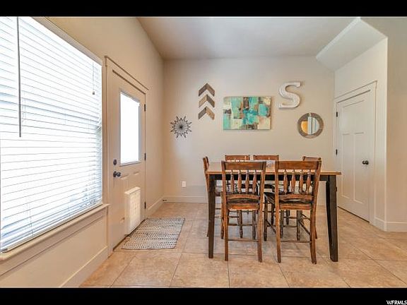 5th image of 121 E River Bend Rd Unit 28