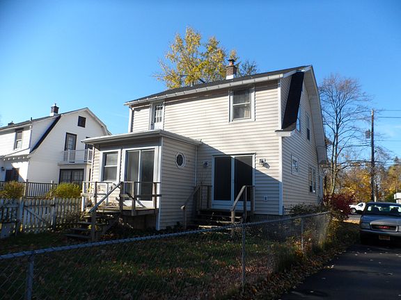 3rd image of 97 Lake St