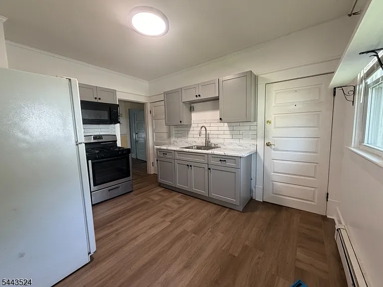 247 Belvidere Ave #1 — Photo 18
