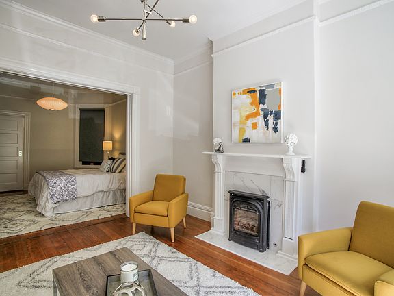 4th image of 156 Noe St