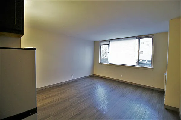 1671 N. Prospect Ave. — Photo 2