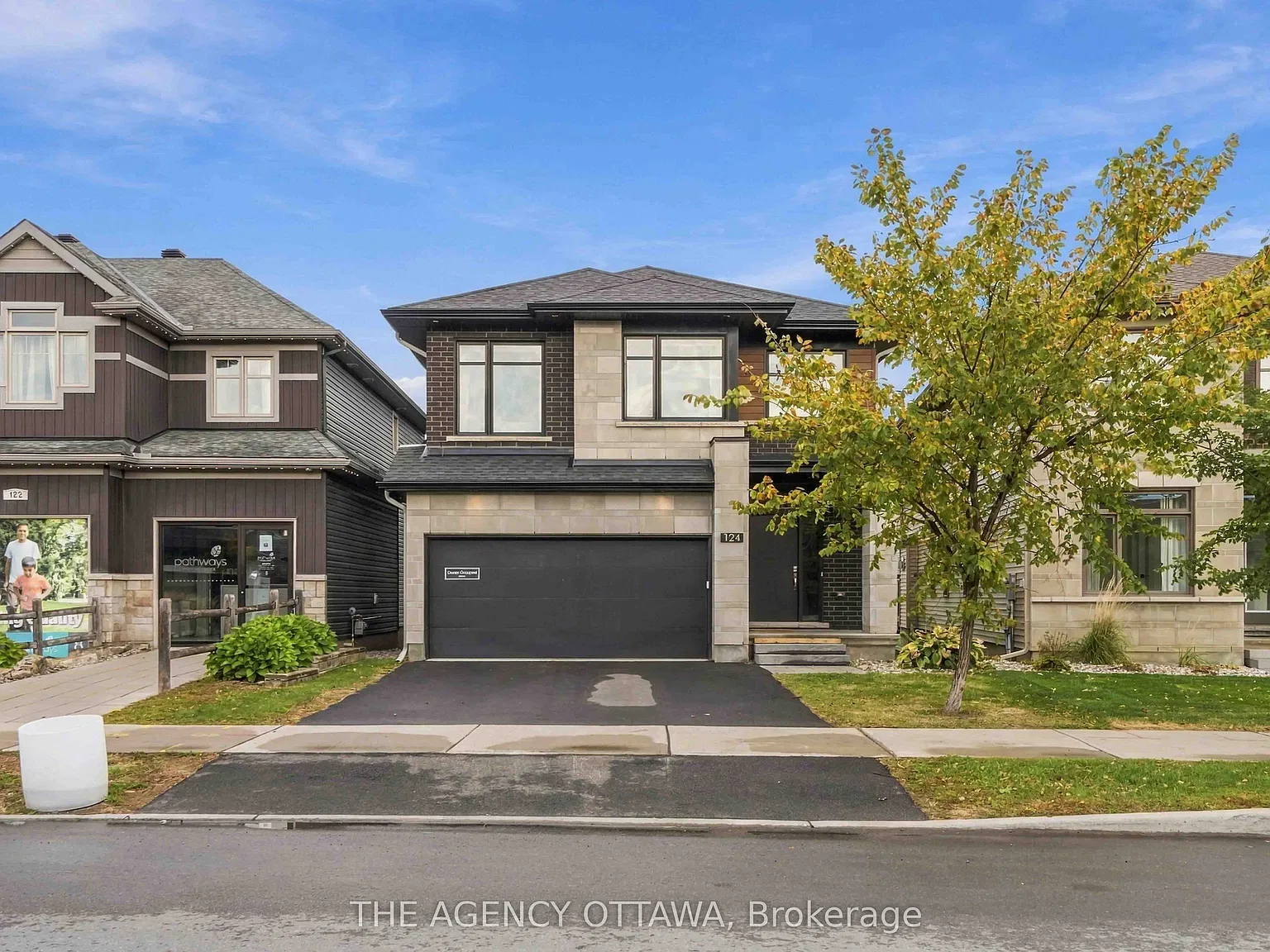 4 bed, $3,900 — Photo 1