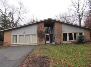 620 Collegewood Dr, Ypsilanti, MI 48197