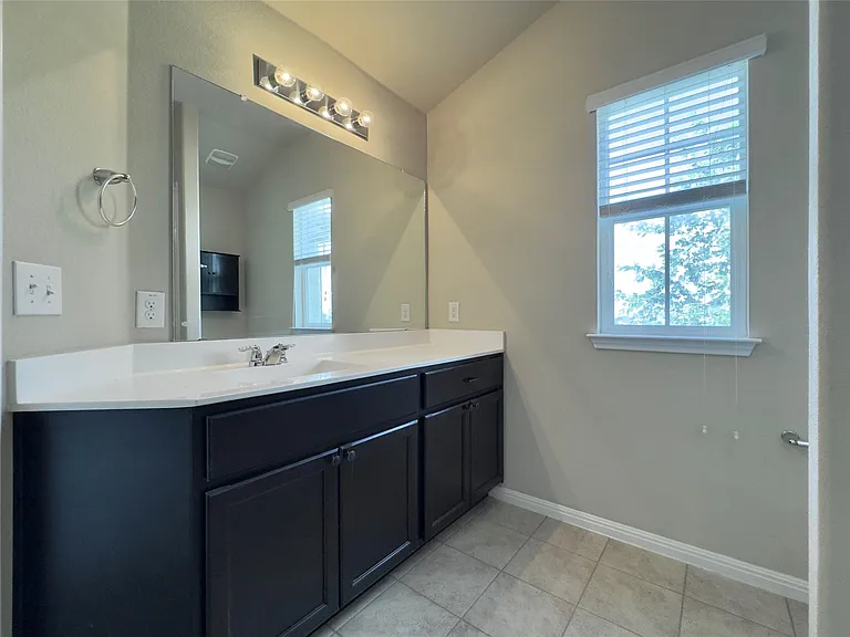 713 Katmai Cir — Photo 26