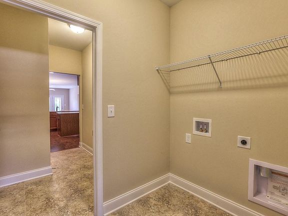 The Ashleigh Laundry Room