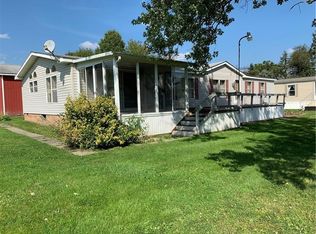 298 Hyland Ln, Pulaski Twp, PA 16140