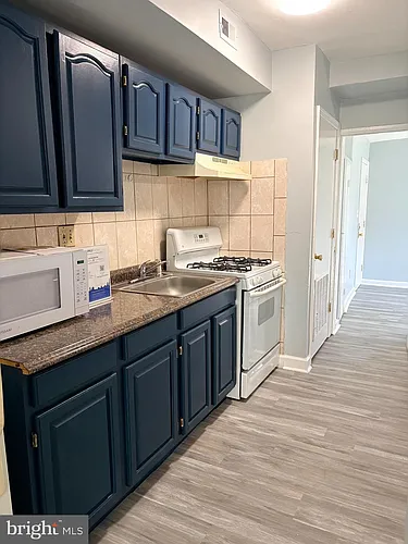 1324 Adams St NE #2 Photo 1