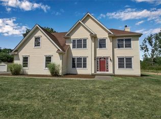 2150 Lapham Rd, East Aurora, NY 14052