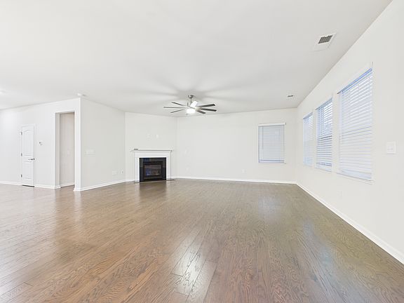 5th image of 2334 Abundance Ln