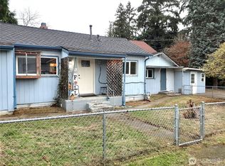 1135 Morgan Rd NW #A & B, Bremerton, WA 98312