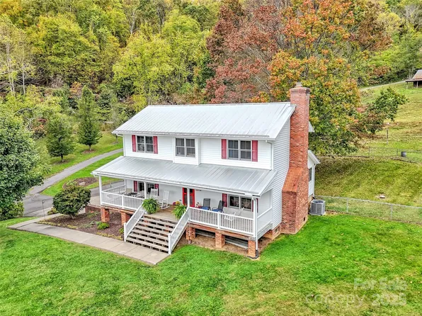 580 River Point Rd, Canton, NC 28716