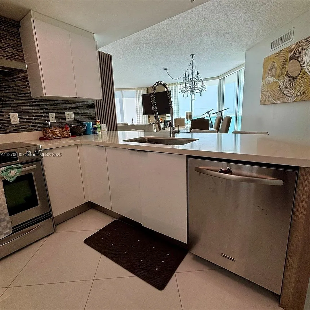 150 Sunny Isles Boulevard 1-1101, Sunny Isles Beach, FL 33160 — Photo 3