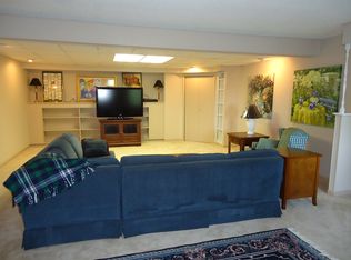 17 Silverbridge, kimberling, MO 65686