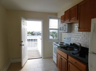 9 Temple St #2, Somerville, MA 02145