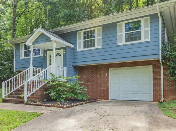 1346 Harvest Cir, Asheboro, NC 27203