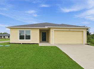 3418 20th St SW, Lehigh Acres, FL 33976
