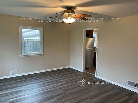 5th image of 9821 Mansfield Ave