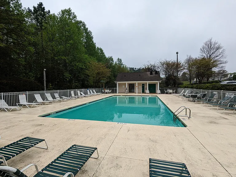 12 Lake Valley Ct — Photo 31